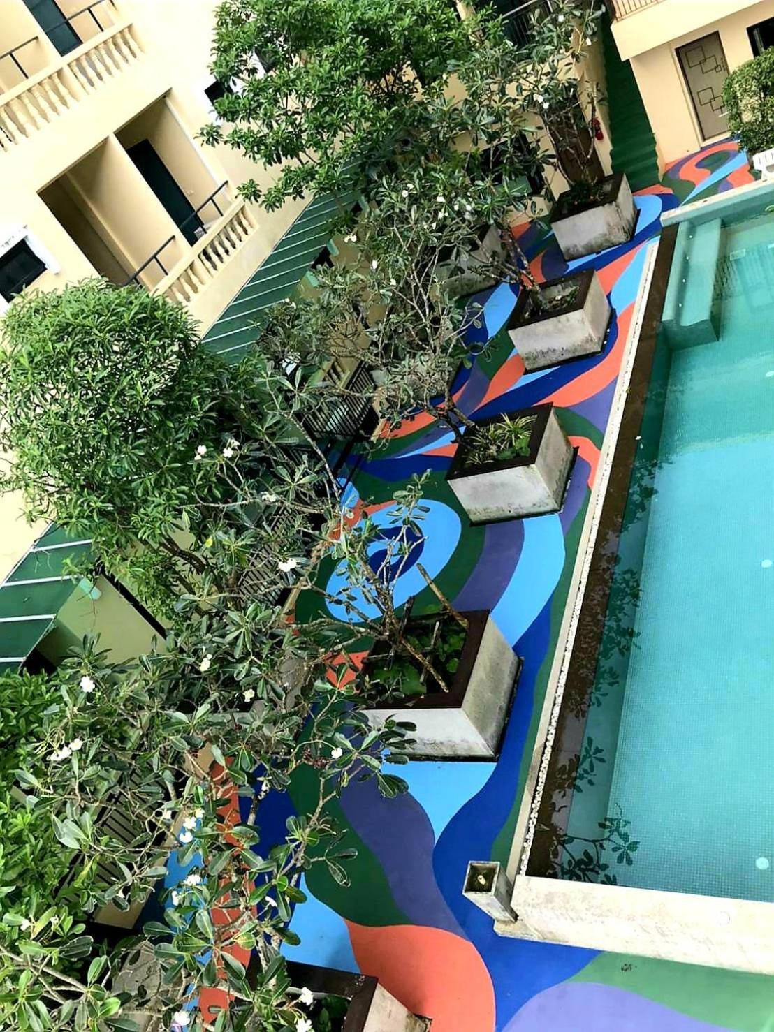 Royal Waves Hotel Patong Bagian luar foto